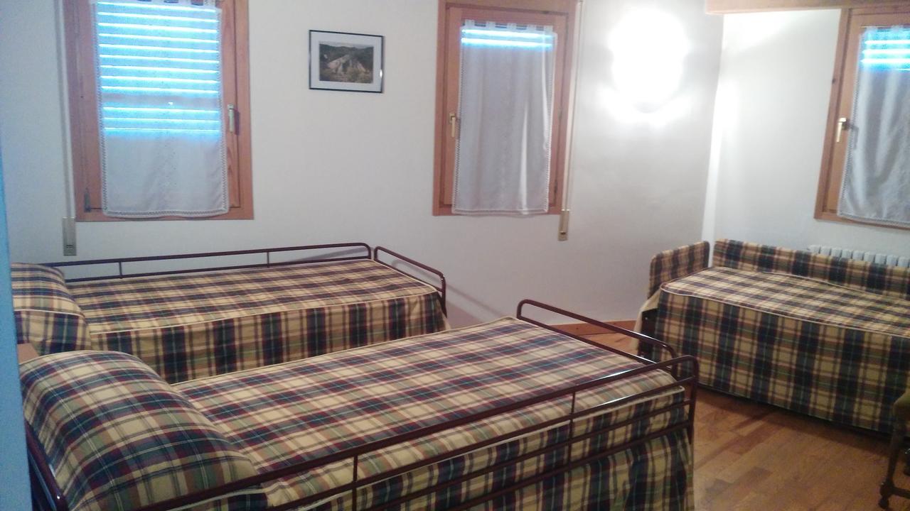 Bilanayur Hotel Alberuela de la Liena Ngoại thất bức ảnh