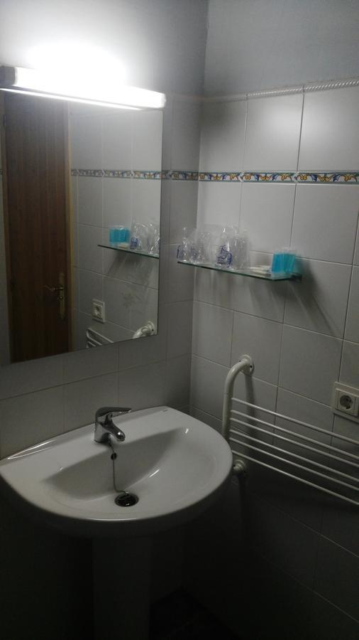 Bilanayur Hotel Alberuela de la Liena Ngoại thất bức ảnh